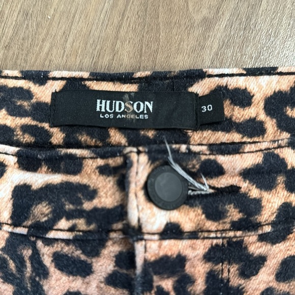 Hudson Jeans Leopard Print Women's Jeans - Picture 3 of 5